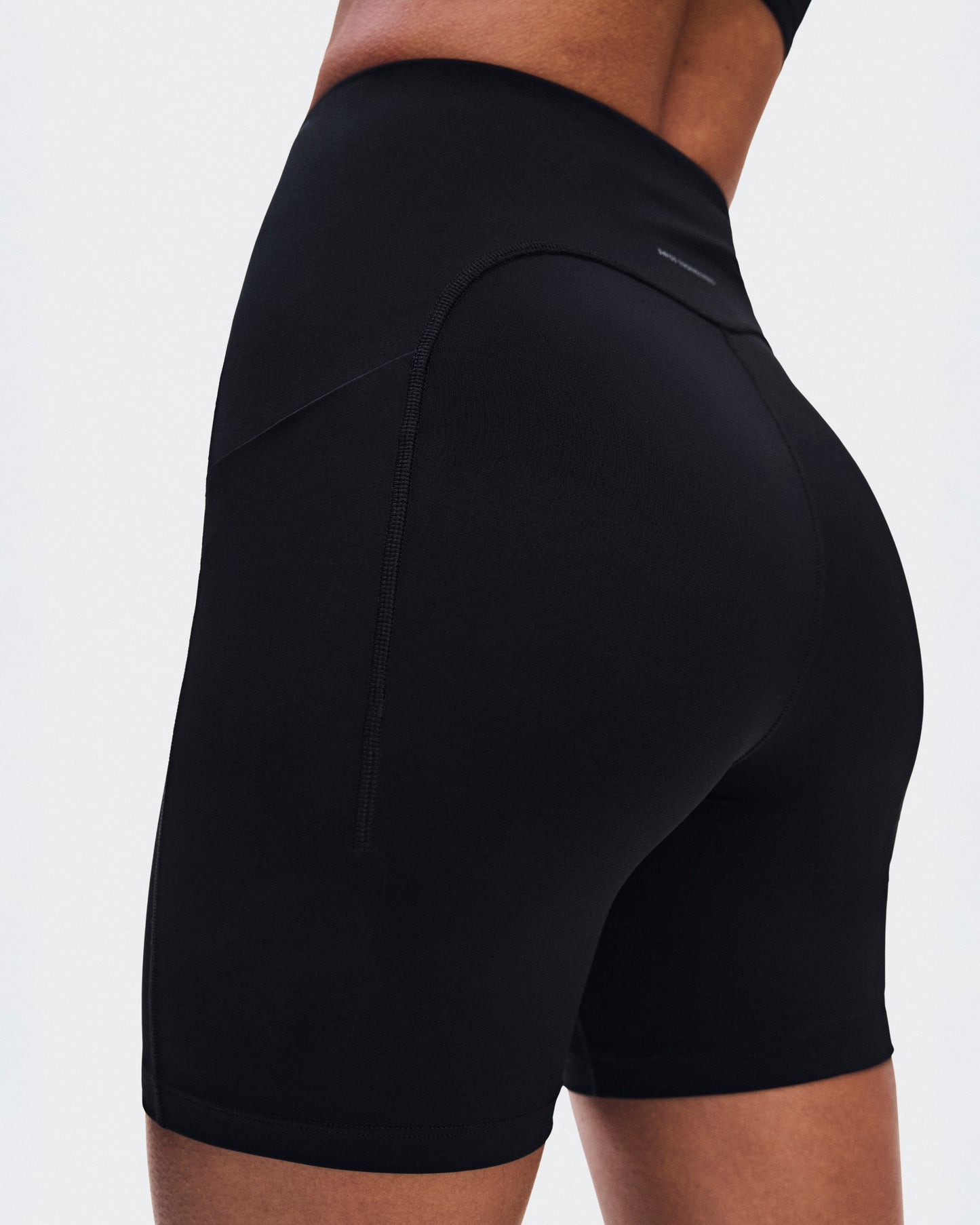 Train Tights Short 6"